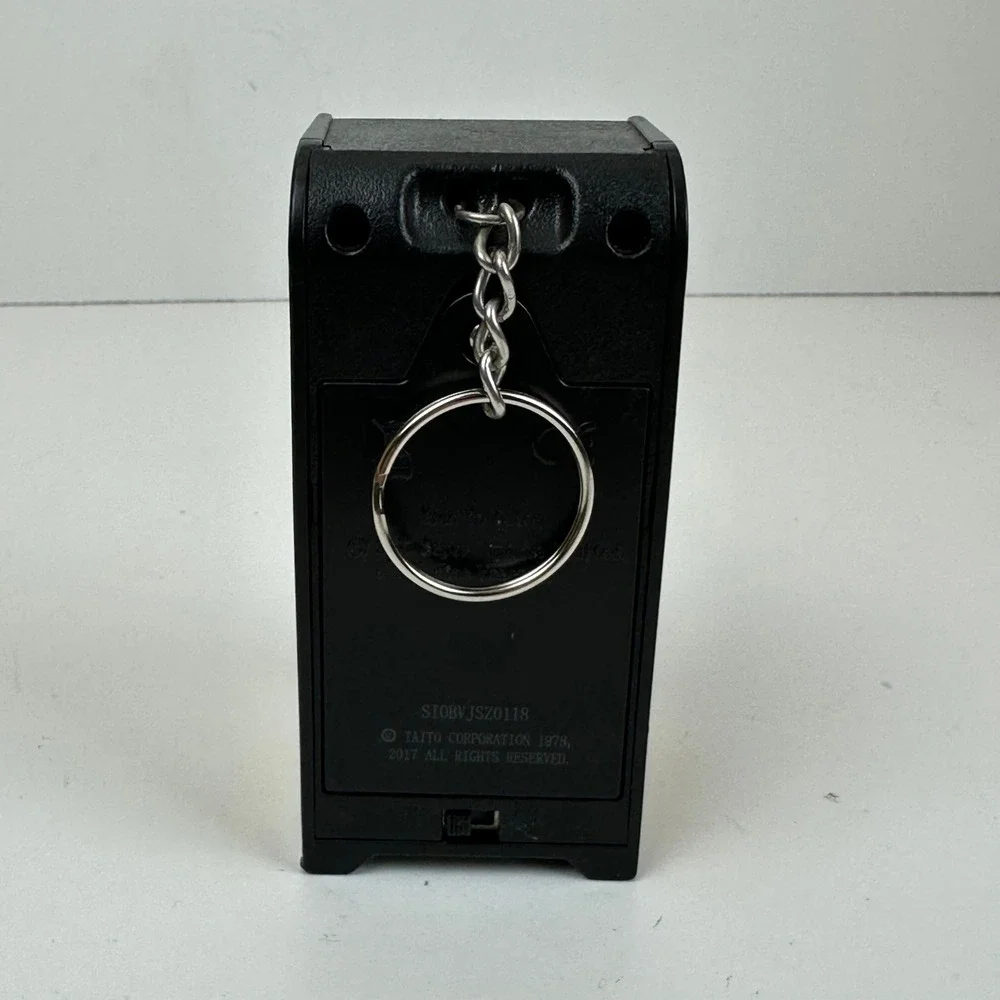 Super Impulse Tiny Arcade Space Invaders Miniature Keychain Game Retro Taito